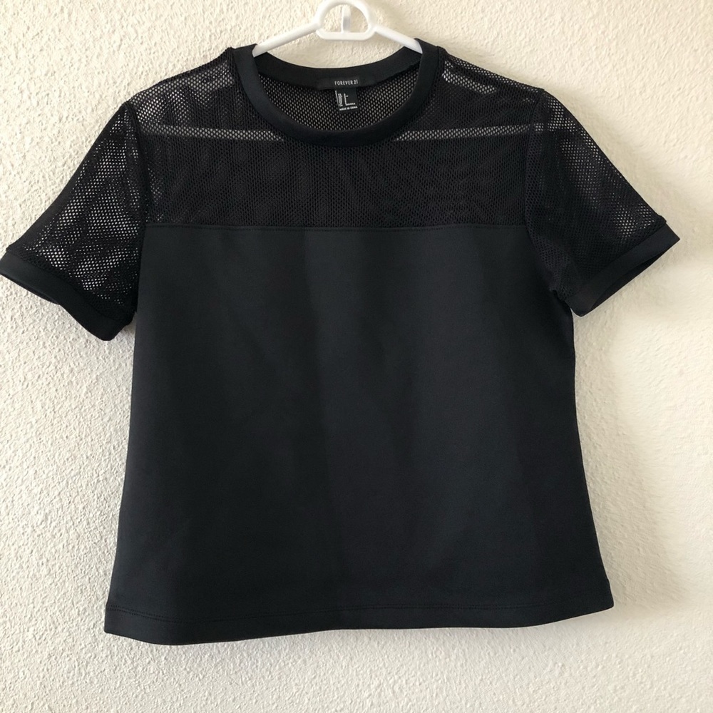 Forever21 black top size small